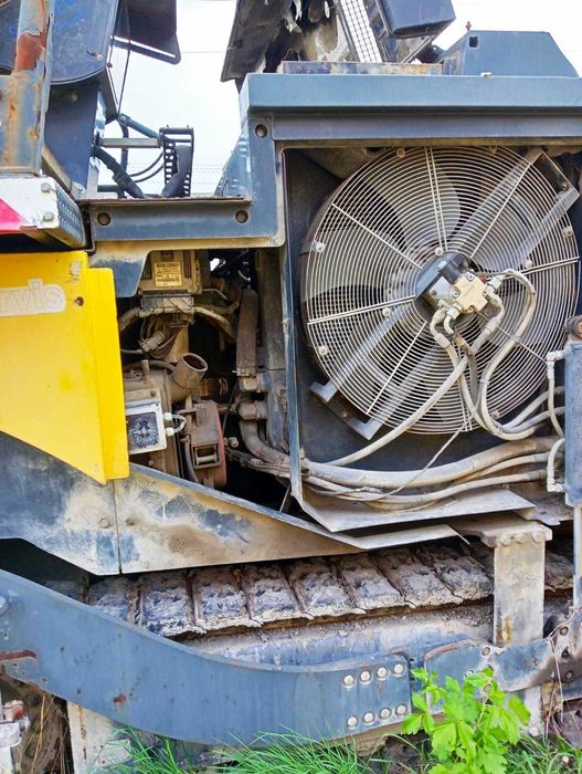 Асфальтоукладач BOMAG 691 C