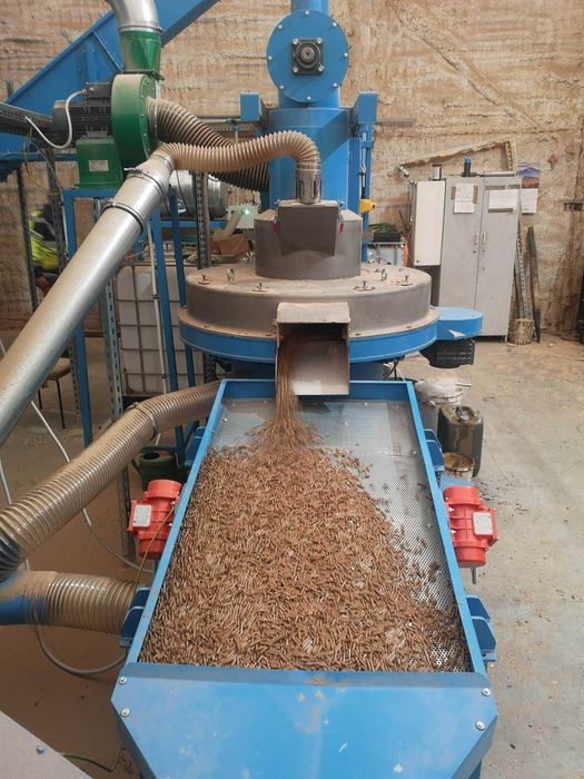 Pellet workowany po 15kg 1t 6mm pelet