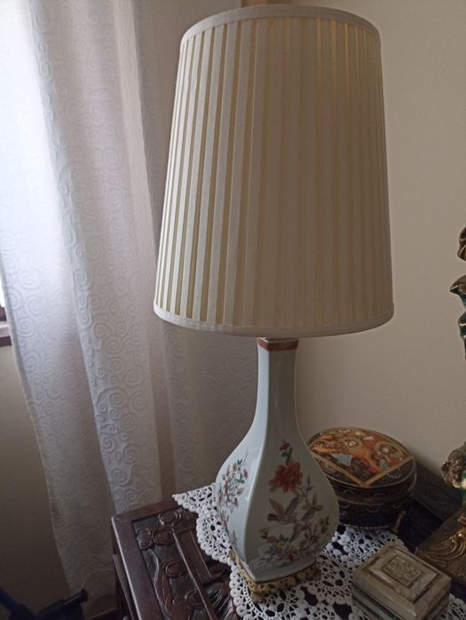 Candeeiro Vista Alegre Magnólia com abajour