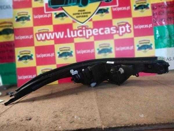 Otica Esq TOYOTA C-HR | 16 - l 102567