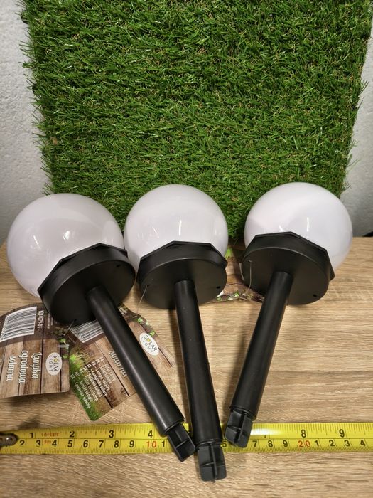 Białe kule led trzy sztuki ozdoba solarna idealna na lato