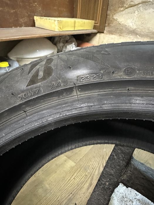 Шини Bridgestone Blizzak LM 005 285/45/21