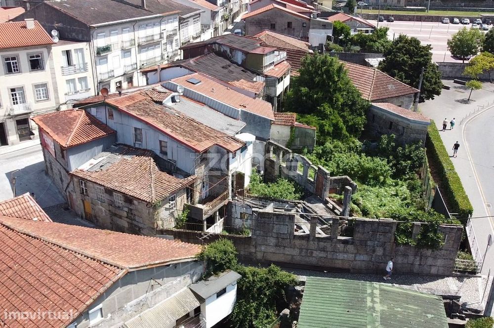 Prédio no centro de Guimarães