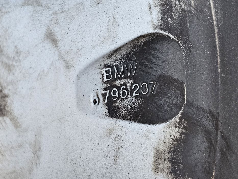 Jantes BMW 16" com pneus 225.55.16