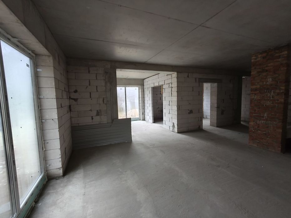 Продаж будинку  двохповерхового