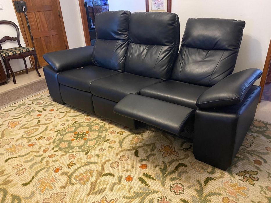 Sofá completamente novo, espectacular como se fossem de sala de cinem