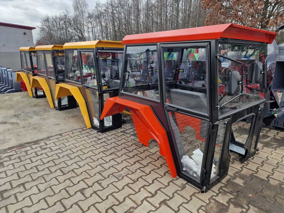 CZĘŚĆ do C330/C360 kabina z błotnikami NOWA