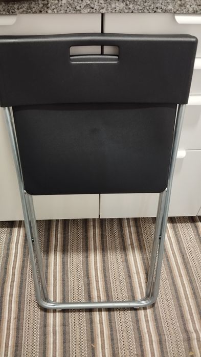 Cadeira desdobrável IKEA