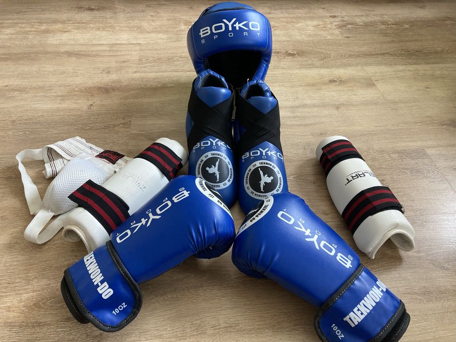 ITF захист  BoYko шолом  ХЛ фути рукавички
