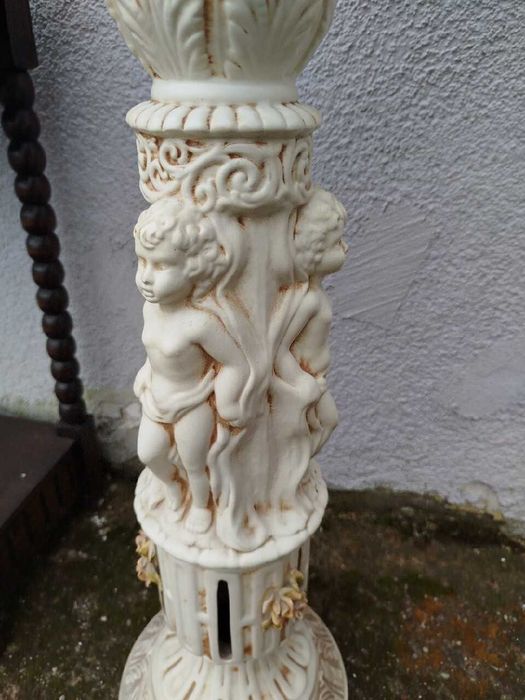 Kolumna włoska porcelanowa donica kwietnik