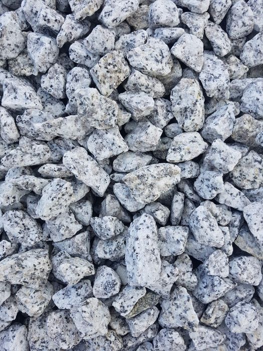 Grys granitowy kamień dalmatyńczyk kamień ozdobny kamień ogrodowy
