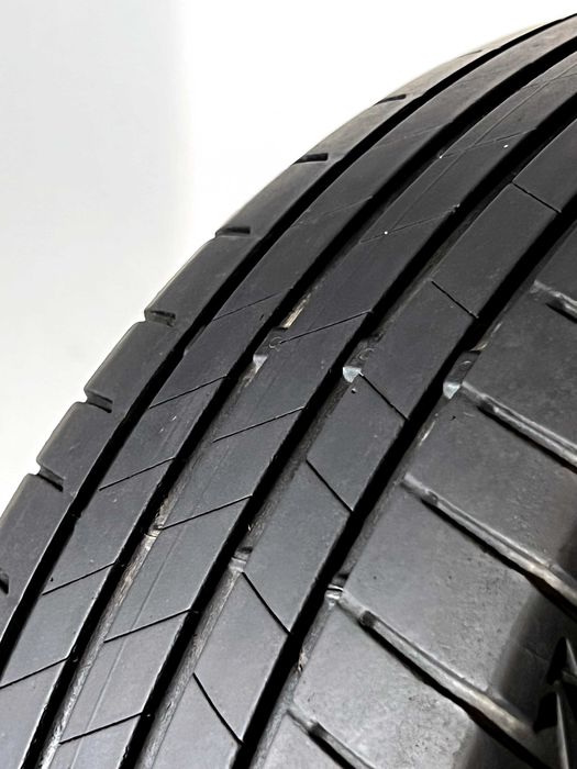 Pneus Bridgestone Turanza T005 - 185/60/15 - Excelentes