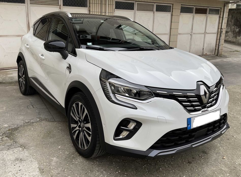 Renault Captur 1.6 E-Tech Plug-in Hybrid Initial Paris