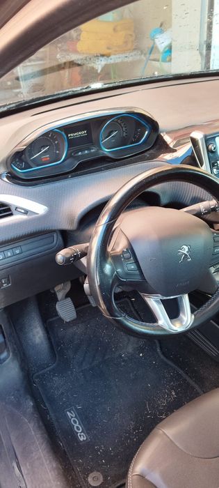 Peugeot 2008 BLUE-HDI