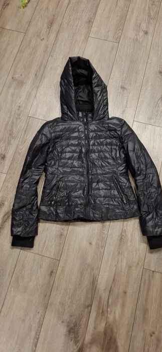 Куртка жіноча , натуральний пух , Kira Plastinina , розмір S .