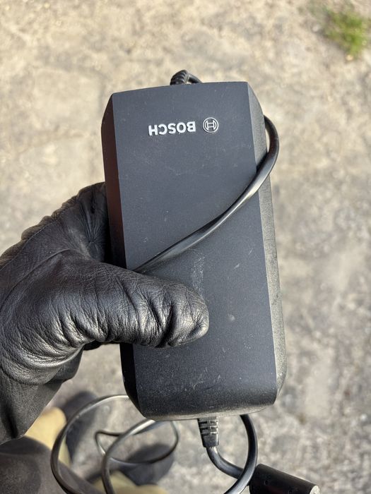 Ładowarka bosch classic 36V-4A