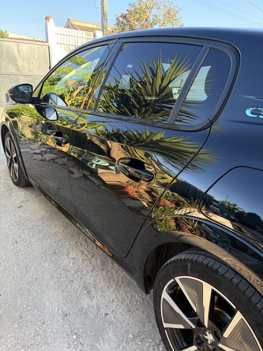Peugeot e-208 GT Line Preto 2021