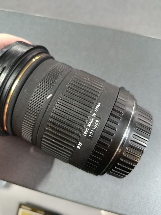Sigma 18-50mm f/2.8 EX DC Macro для Canon EF-S