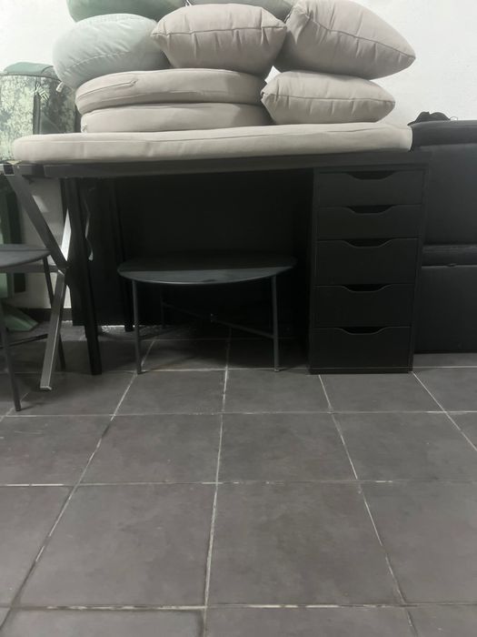 Secretária  preta 120x60