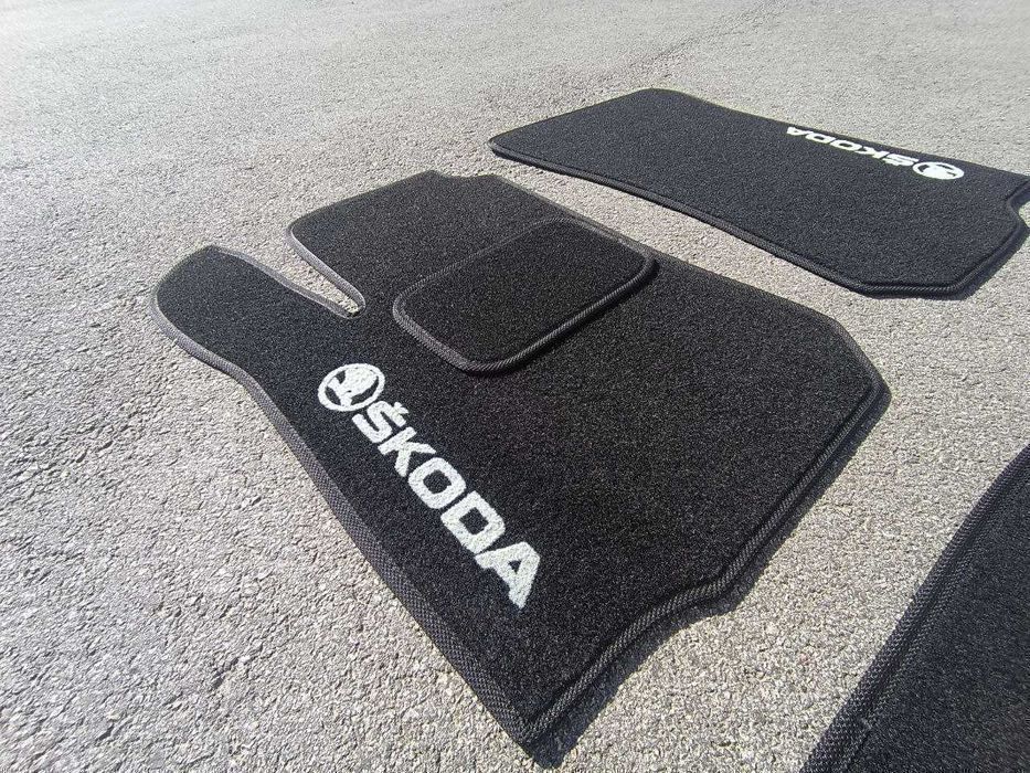 Ворсові коврики в салон Skoda Шкода Octavia A4 Tour, A5,A7,A8/SuperB