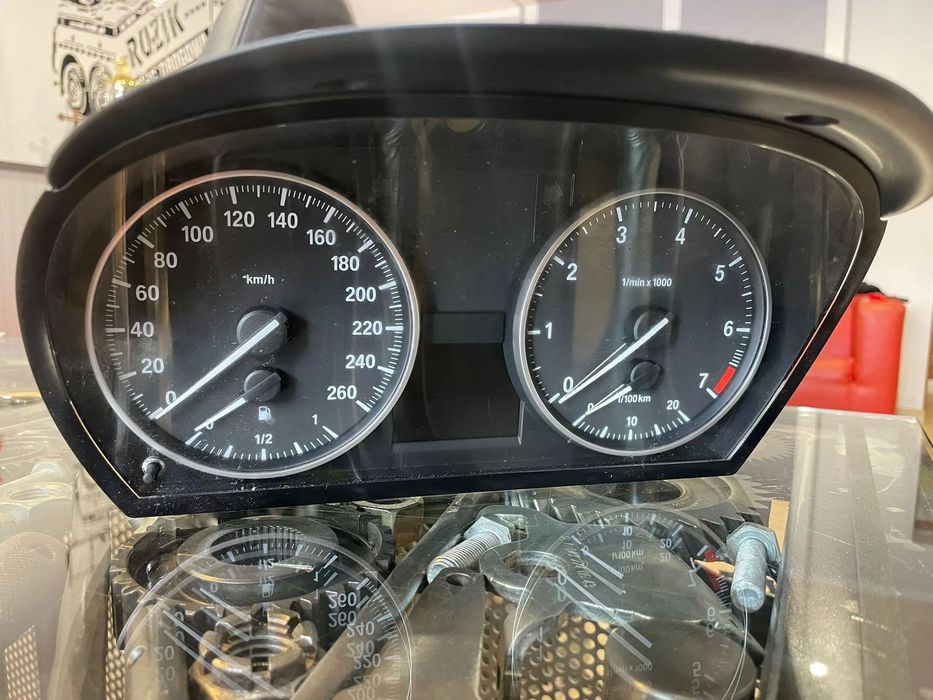 Licznik Obrotomierz BMW E90  9187052-01 A2C53321815 VDO