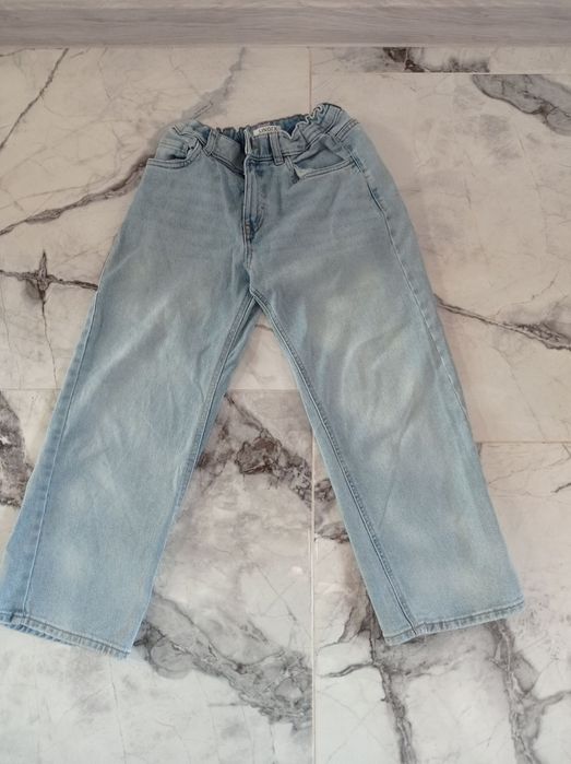 Широкі джинси для дівчинки