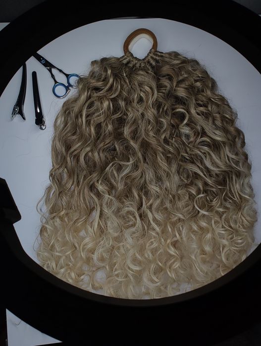 Kitka na gumce Afro kuć