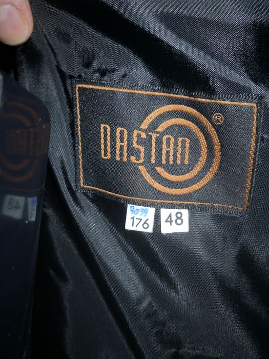 Elegancki garnitur męski i spodnie Dastan 176/48 + pokrowiec