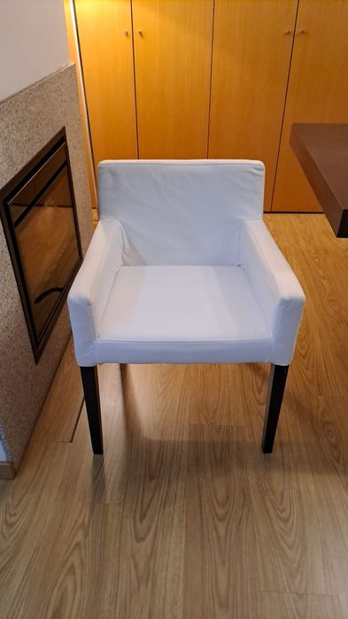 4 Cadeiras  de sala em ótimo estado