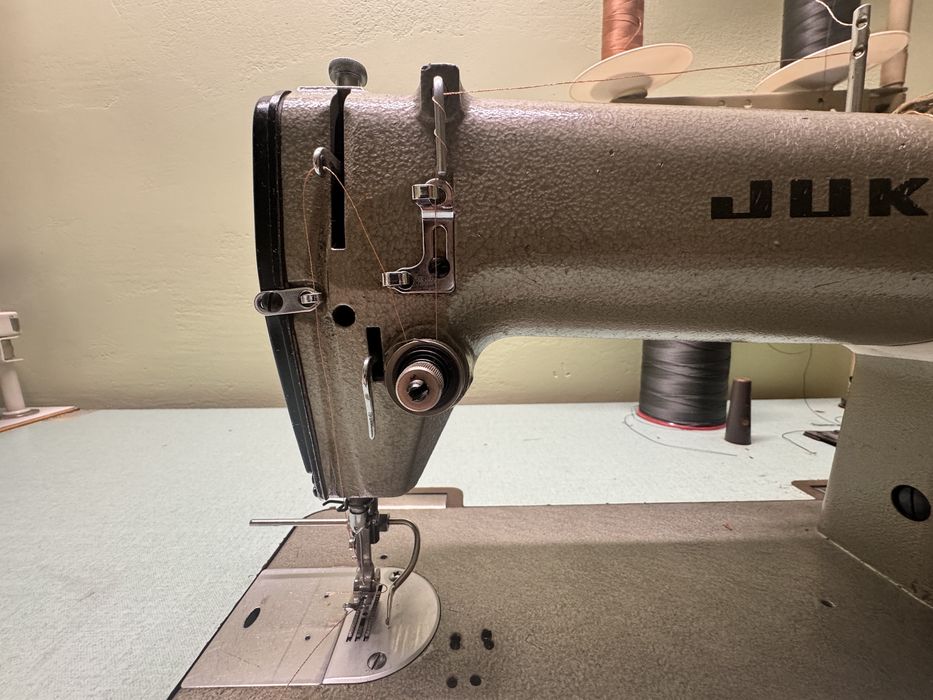 Maszyna do szycia przemysłowa Juki