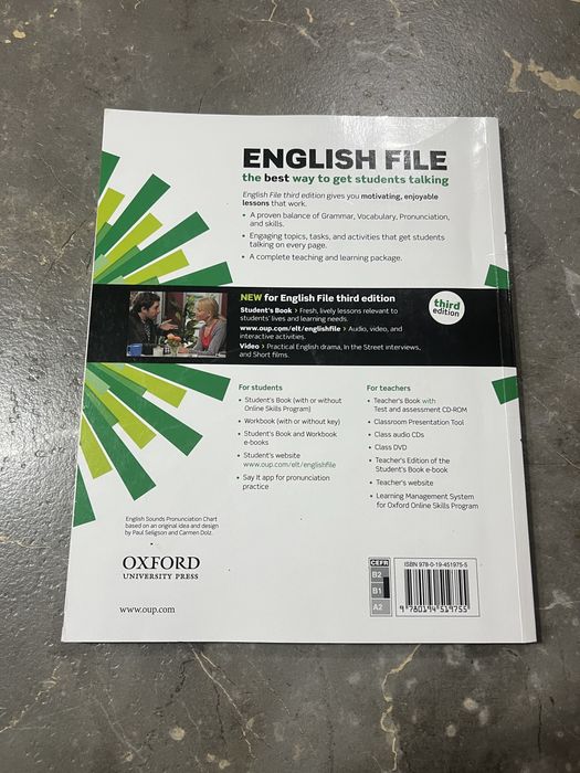 ENGLISH FILE Intermediate Workbook 3ed