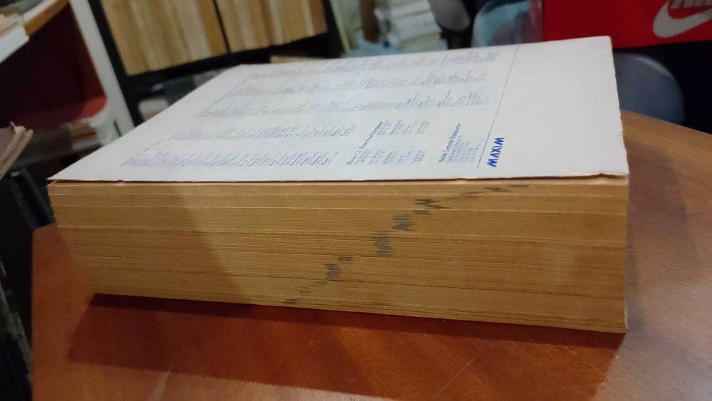 MAXIM 1997 New Releases Data Book - Volume VI