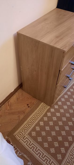 Cómoda de 4 gavetas