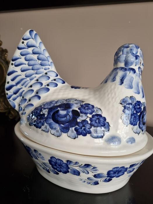 Kura porcelanowa fajans Włocławek