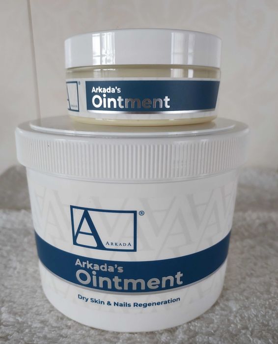 Мазь Ointment Arkada's для загоєння та зволоження сухої потрісканої шкіри ніг, рук, колін, ліктів.