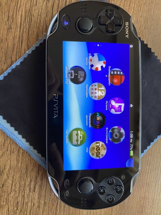Sony PlayStation Vita PCH-1001 (OLED),Карта 8GB,Firmware 3.65,PsVita