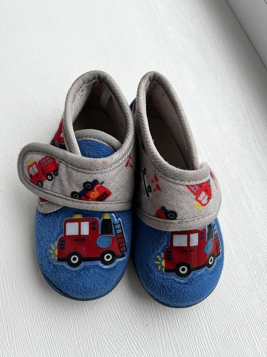 Взуття для садочку, капчики теплі для дому, капчики для хлопчика