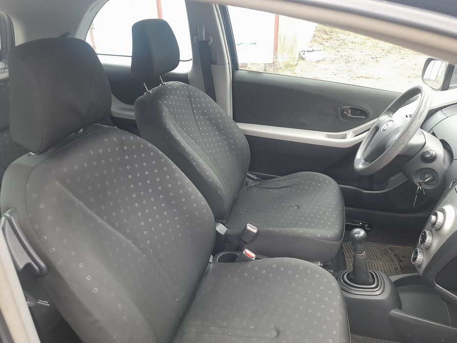 Yaris II, Ładny, Sprawna, Nowy Przegląd.