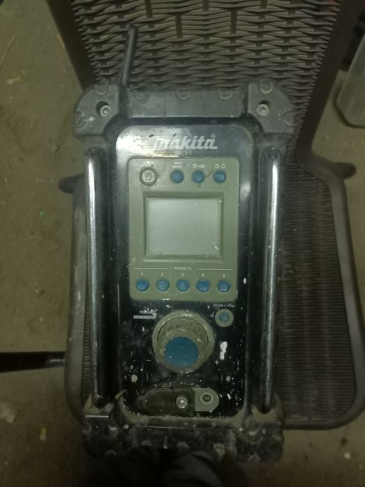 Makita BMR100 + Akumulator