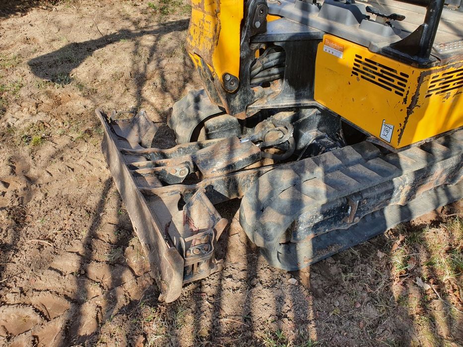 Mini koparka JCB 16C-1 T3
Koparka