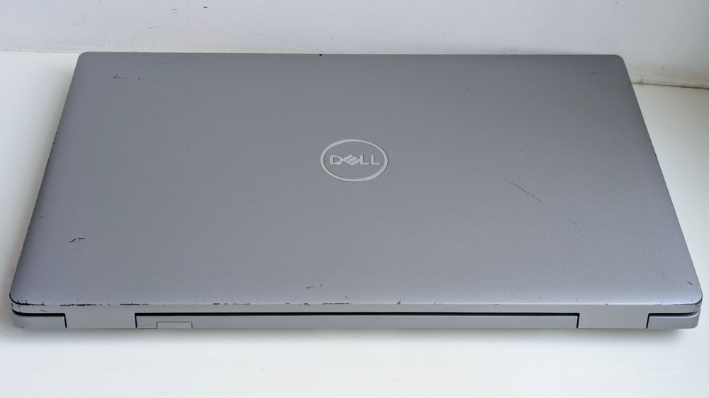 Тонкий ноутбук Dell Latitude 5530 Intel Core i5-1235u 4-32 128-1Tb m.2