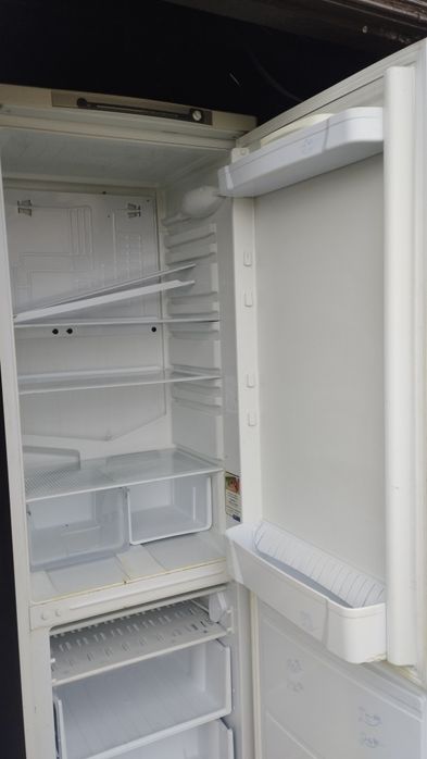 Холодильник "ІНДЕЗІТ"двокамерний