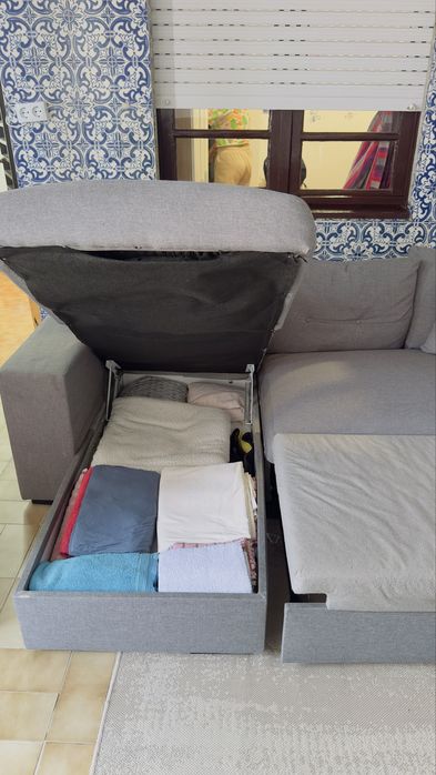 Sofá cama de casal com chaise longue