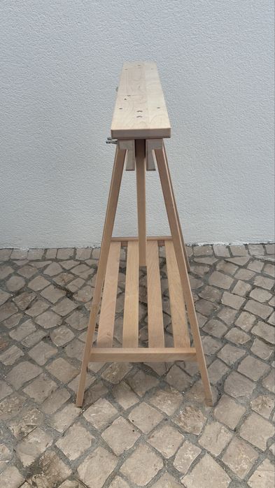 1 Cavaletes de madeira Ikea ( praticamente novos)