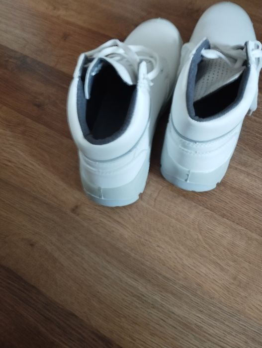 Sprzedam buty męskie robocze