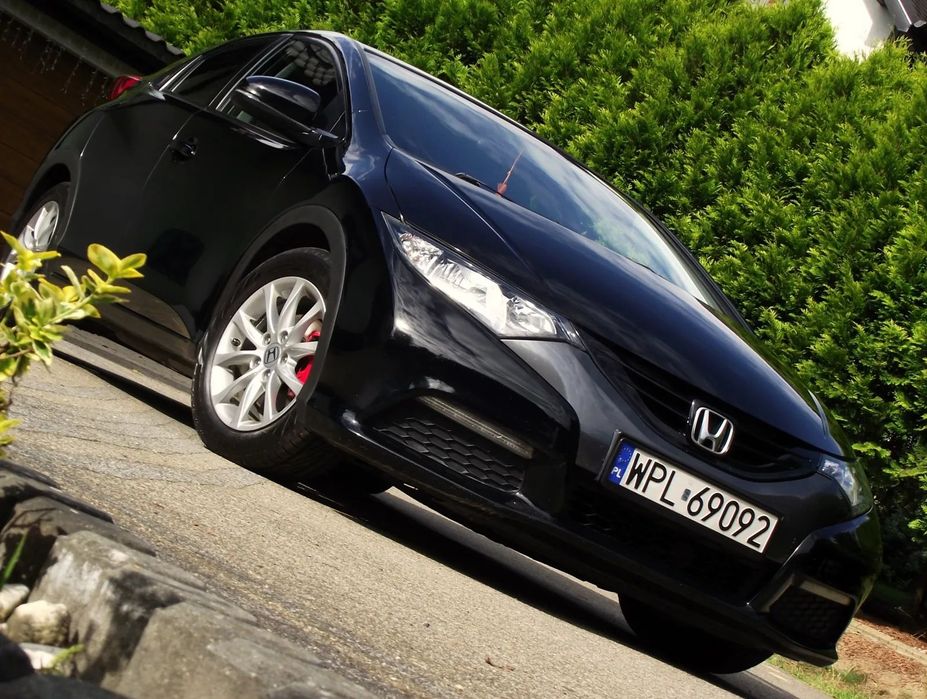 Honda Civic Piękna Czarna Perła, Klimatronik, Alufelgi    FILM   solilo.pl