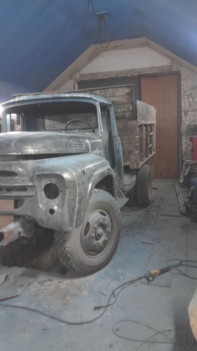 Продаж зіла 130 коротиш повністю поварений і помилуваний...