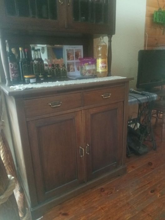 Буфет-ретро (из 2 частей,разборной),деревянный,после реставрации