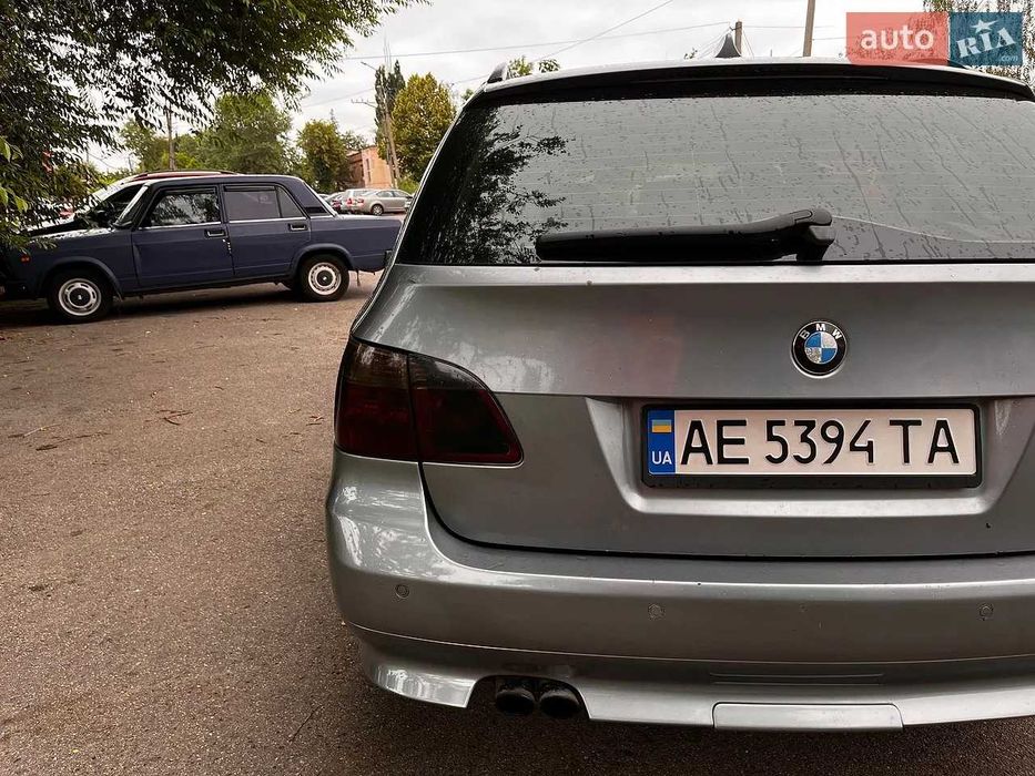 BMW 5 Series 2004