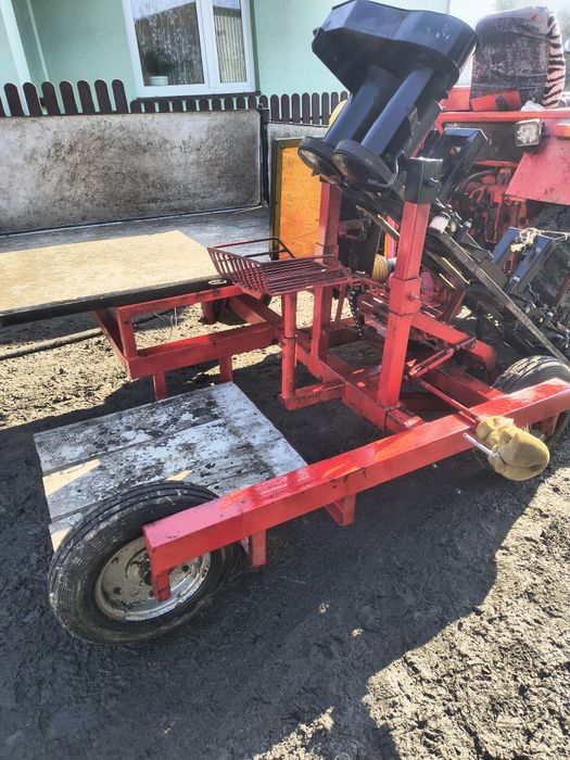 Kombajn do czosnku  polski